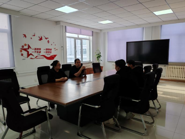 扎赉诺尔区就业服务中心企业咨询觅良策 政企携手促发展